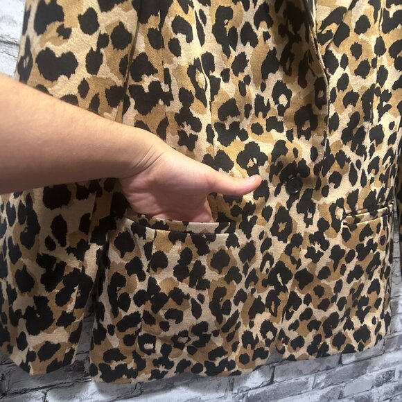 EUC LOFT Leopard One Button Blazer Jacket Women's Size Medium Petite - Picture 3 of 11